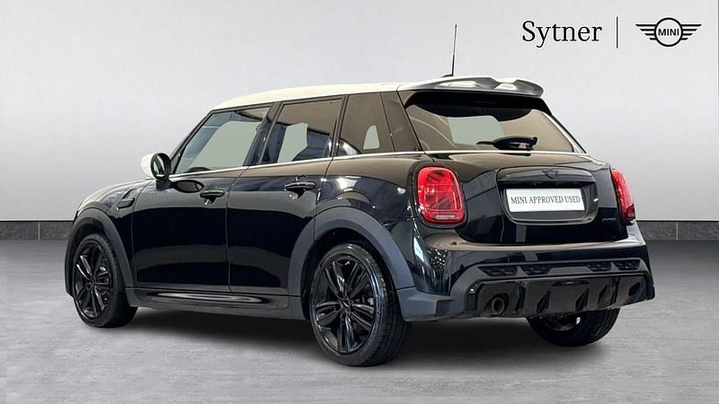 Używany Mini Cooper Hatch 134 KM (98 kW) 2021 Czarny Hatchback