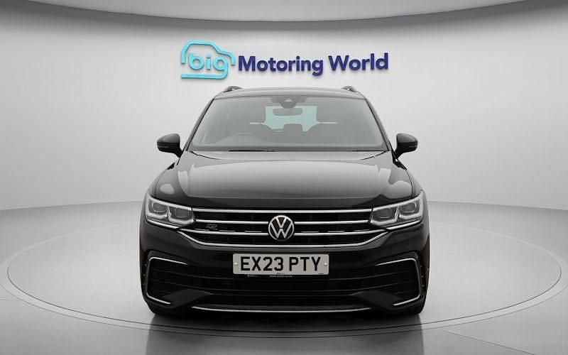 Used VW Tiguan R-line 245 HP (180 kW) 2023 Black SUV
