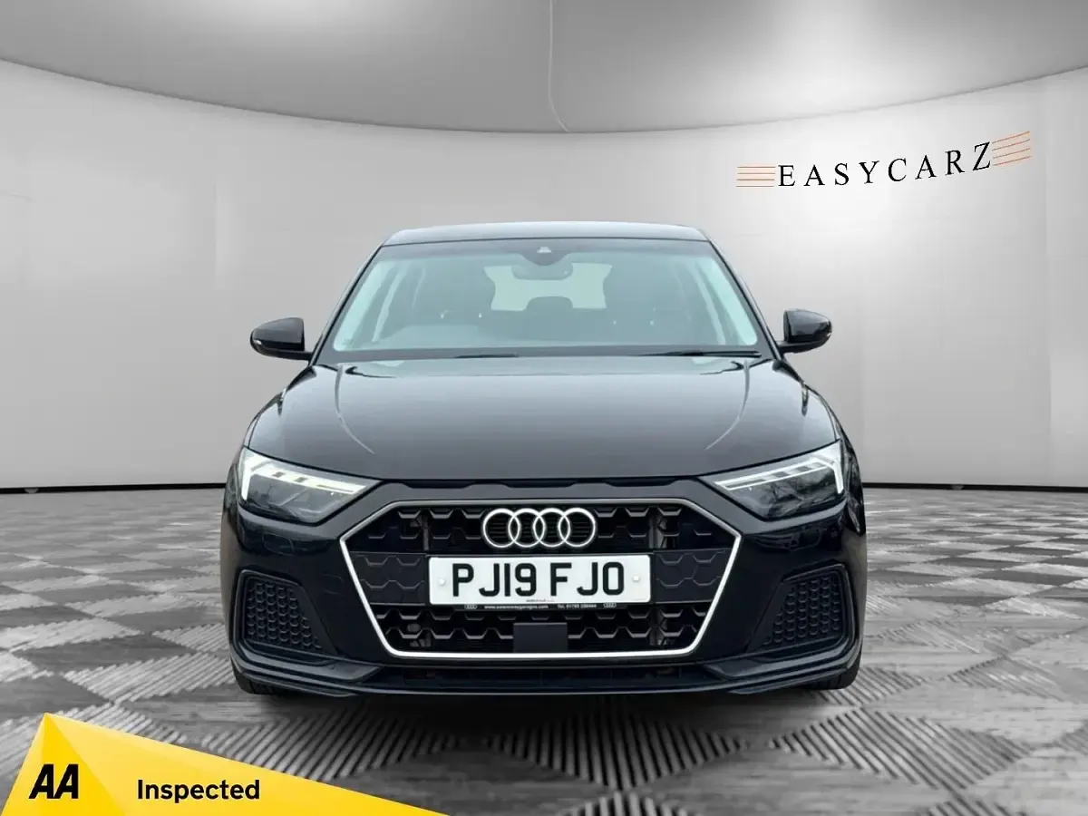 Begagnad Audi A1 Sportback Sport 2019 Svart Halvkombi