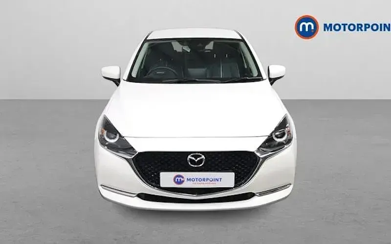 Używany Mazda 2 Inclusive 90 KM (66 kW) 2022 Biały Hatchback