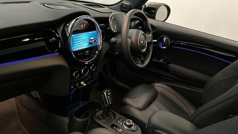 Used Mini Cooper S Level 3 135 kW (184 HP) 2022 Hatchback