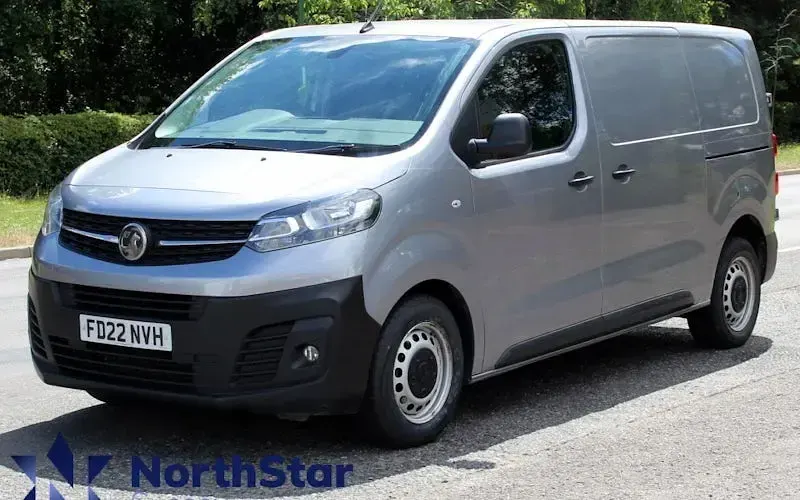 Used Vauxhall Vivaro S 101 HP (74 kW) 2022 MPV