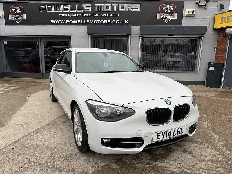 Used BMW 118 Sport Line 2014 White Hatchback