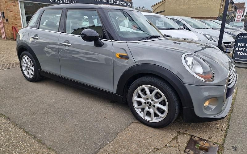 Used Mini Cooper D Hatch 116 HP (85 kW) 2016 Grey Hatchback