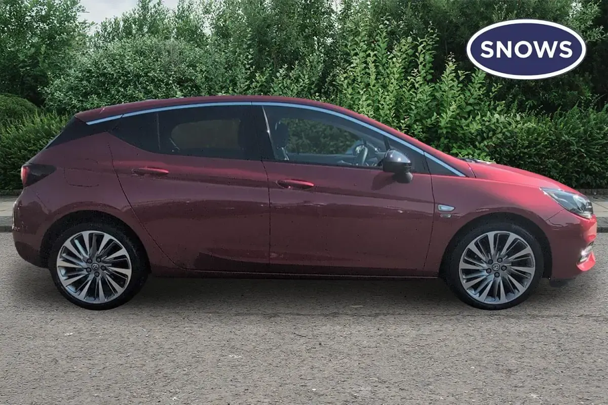 Used Vauxhall Astra Edition 145 HP (106 kW) 2021 Red