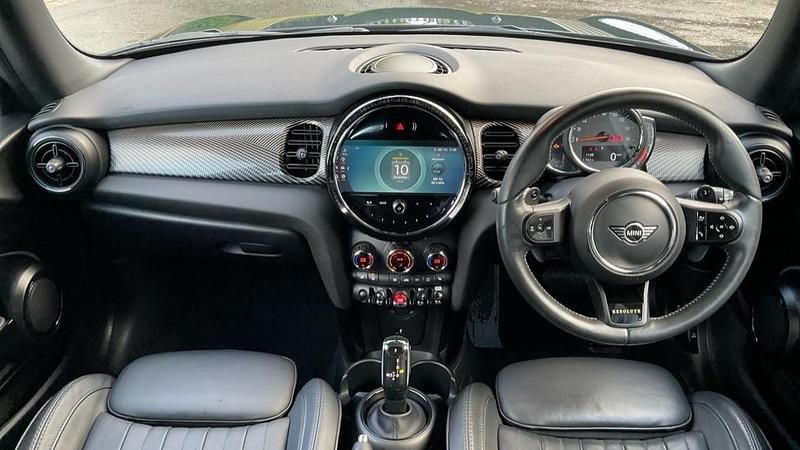 Used Mini Cooper S Hatch 176 HP (129 kW) 2022 Green Hatchback