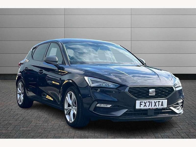 Blue Used 2021 Seat Leon FR Hatchback | £14,790 (Fair price) - Image 1/4