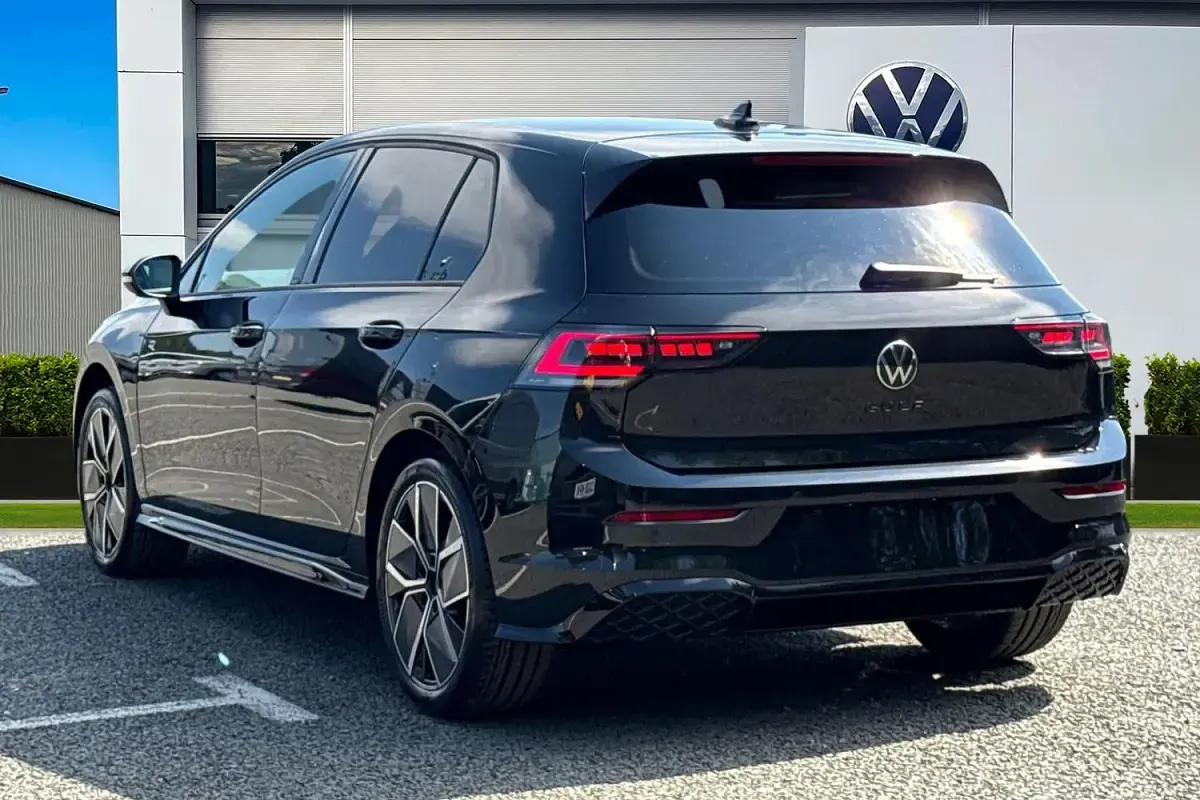 New VW Golf VIII Black Edition 150 HP (110 kW) 2026 Black Hatchback
