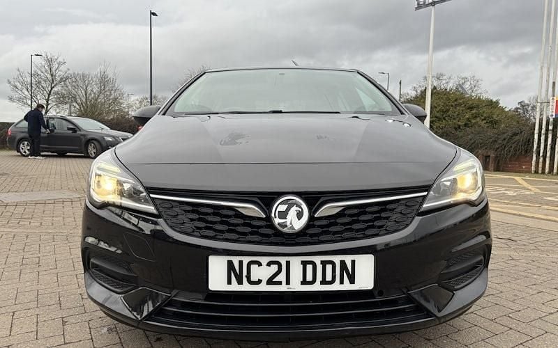 Used Vauxhall Astra Business Edition 122 HP (89 kW) 2021 Hatchback