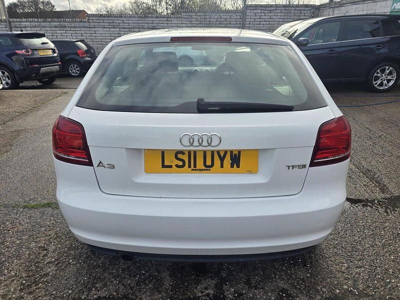 Used Audi A3 Sport 105 HP (77 kW) 2011 White Hatchback