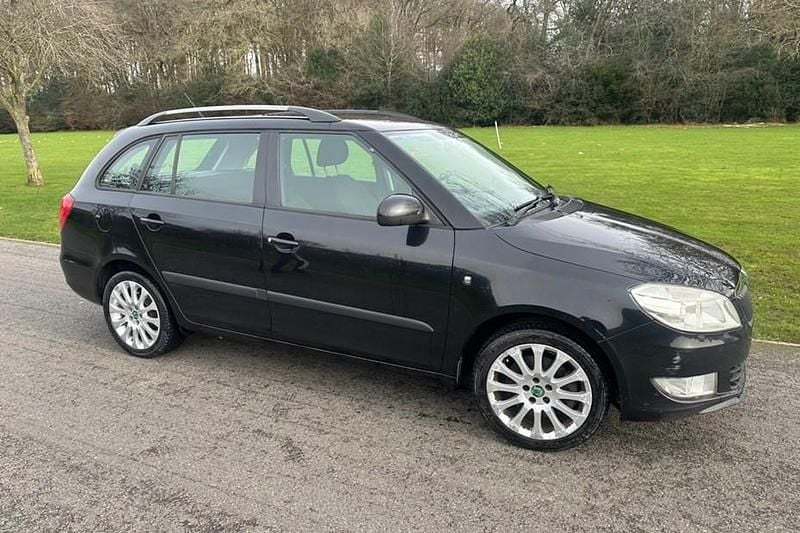 Used Skoda Fabia Elegance 105 HP (77 kW) 2012 Black Estate