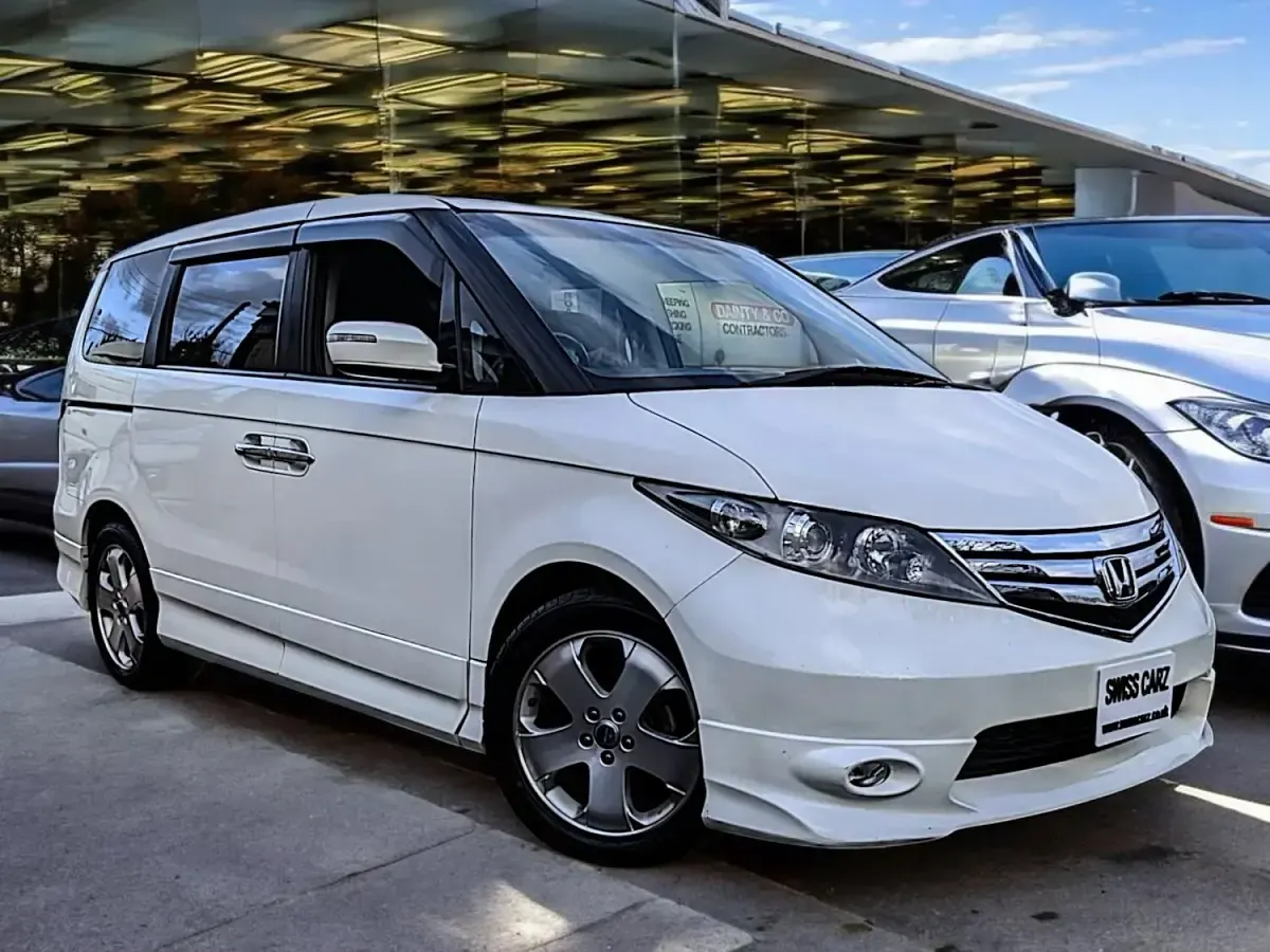 Used Honda Elysion Luxury 2010 White MPV