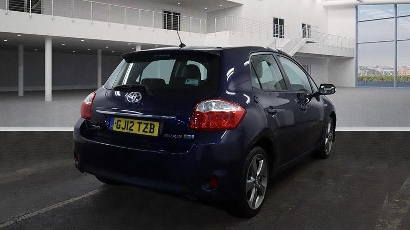 Used Toyota Auris Hybrid 2012 Blue Hatchback