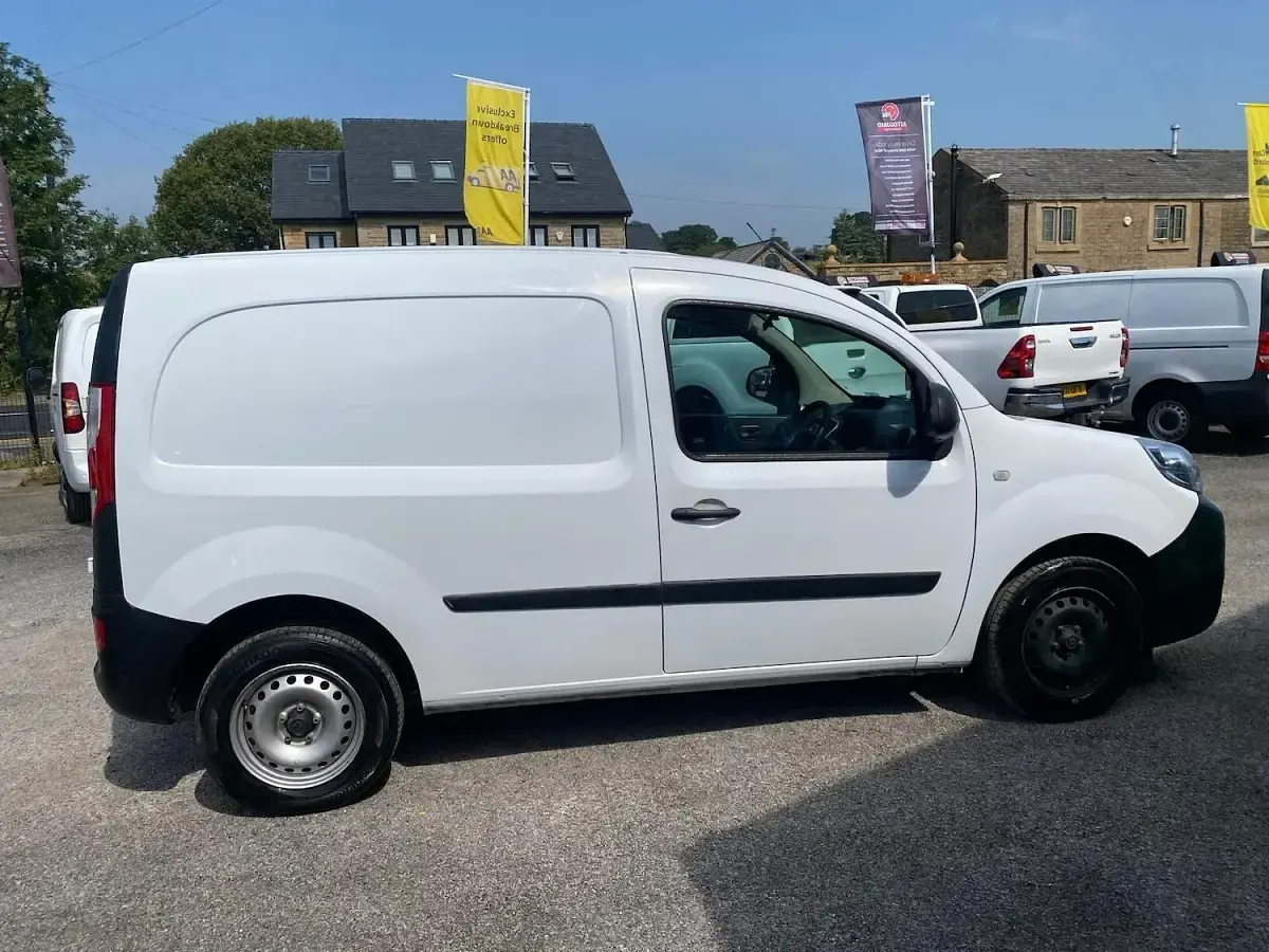 Used Renault Kangoo Business 2021 White MPV