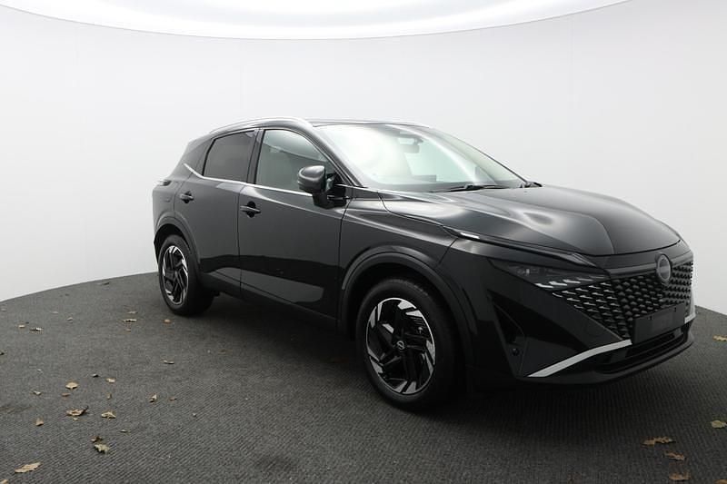 New Nissan Qashqai N-Connecta 140 HP (102 kW) 2025 Black SUV