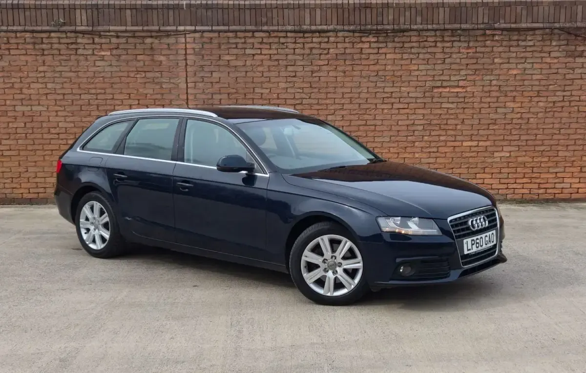 Begagnad Audi A4 Advanced 2011 Blå Kombi
