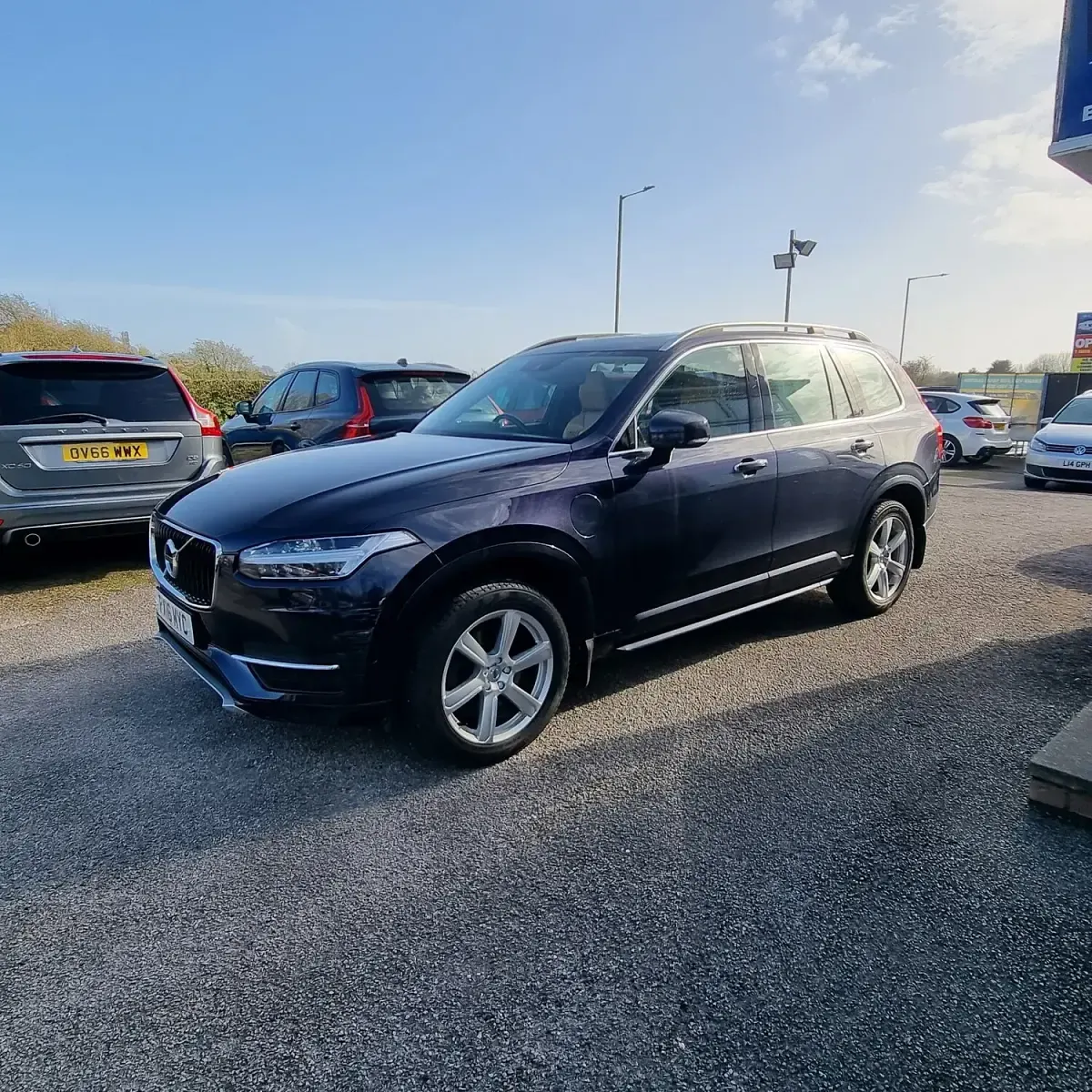 Used Volvo XC90 Momentum 407 HP (299 kW) 2016 Blue SUV