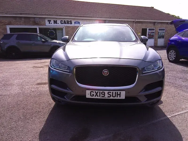 Used Jaguar F-Pace Prestige 163 HP (119 kW) 2019 Grey SUV