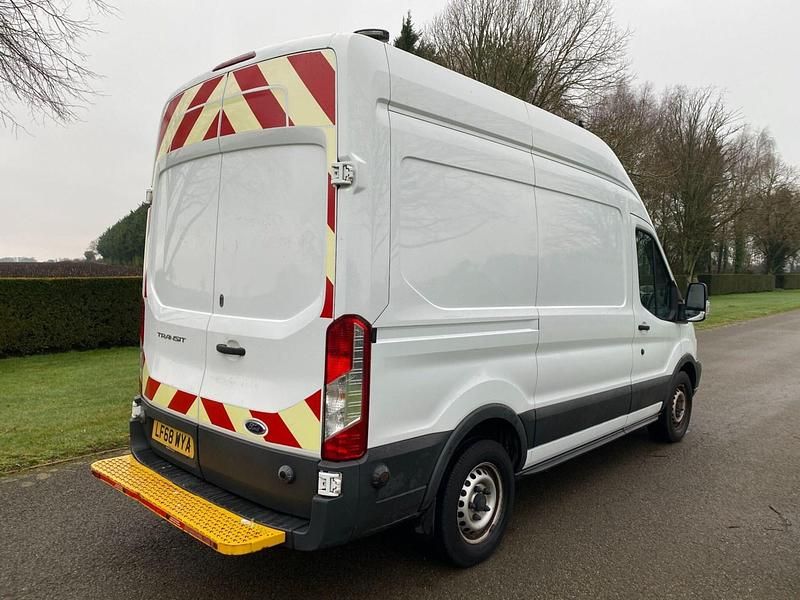 Used Ford Transit 130 HP (95 kW) 2018 White Van