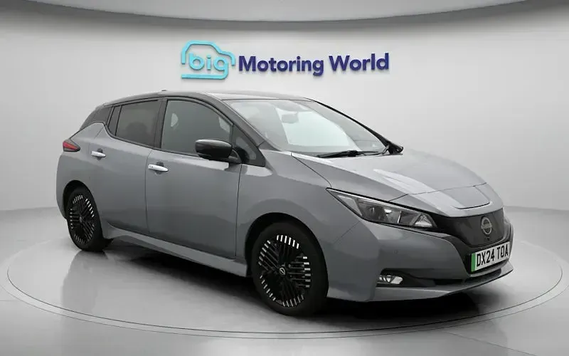 Used Nissan Leaf N-Connecta 110 kW (150 HP) 2024 Grey Hatchback