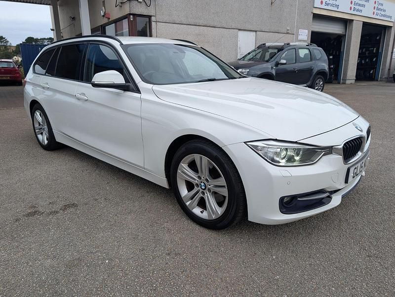 White Used 2015 BMW 320 Sport Line Estate | £8,495 (Expensive) - Image 1/4
