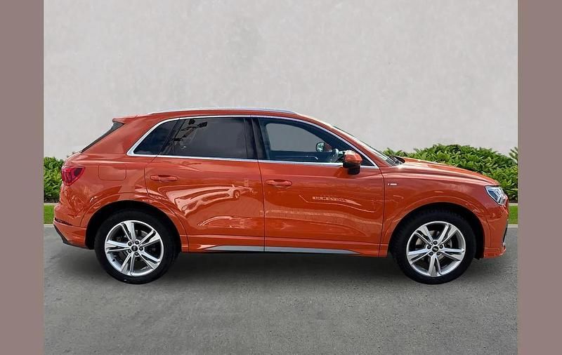 Used Audi Q3 S-Line 147 HP (108 kW) 2022 Orange SUV