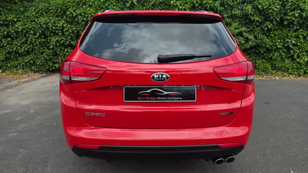 Used Kia Ceed GT-Line 136 HP (100 kW) 2016 Red Hatchback