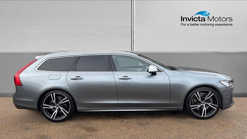 Used Volvo V90 R-Design Pro 250 HP (183 kW) 2019 Grey Estate