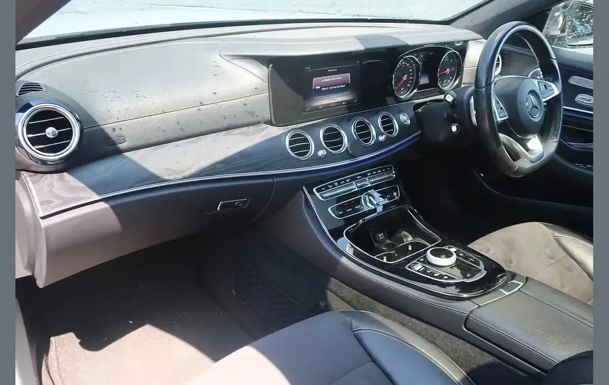 Used Mercedes E220 AMG Line Premium 191 HP (140 kW) 2016 Silver Sedan
