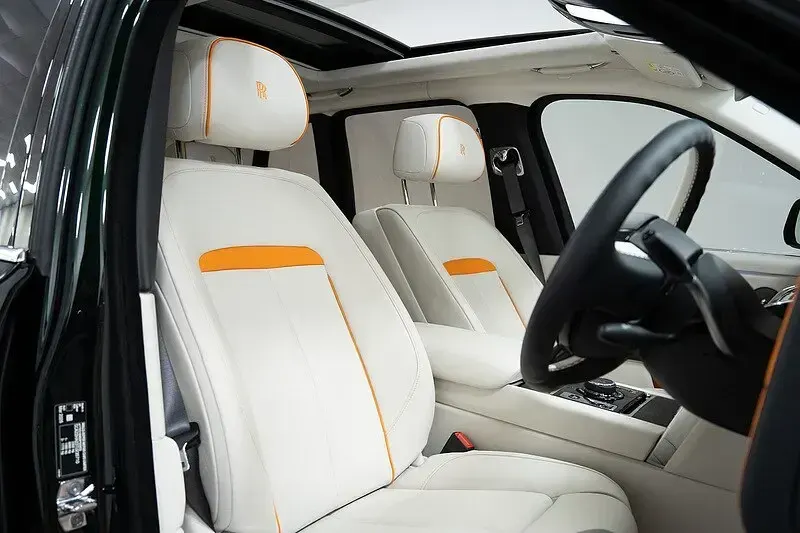 Used Rolls Royce Cullinan 536 HP (394 kW) 2026 Green SUV