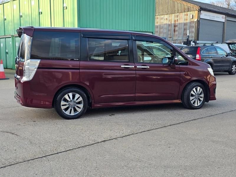 Used Honda Stepwgn 2012 Red MPV