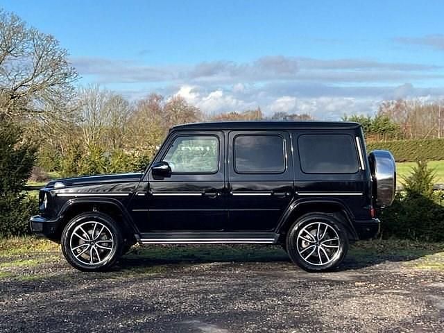 Used Mercedes G400 AMG Line Premium Plus 330 HP (242 kW) 2023 Black SUV
