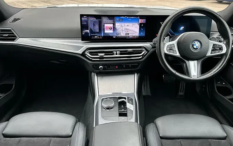 Used BMW 330e M Sport 292 HP (214 kW) 2023 White Estate