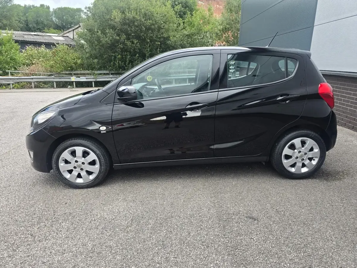 Used Vauxhall Viva 75 HP (55 kW) 2016 Black Hatchback