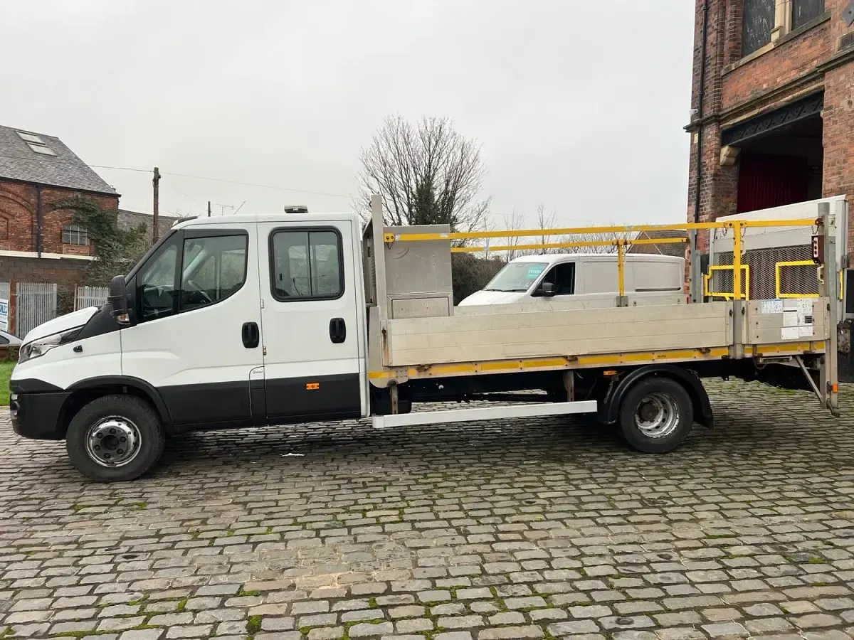 Used Iveco Daily 180 HP (132 kW) 2019 White