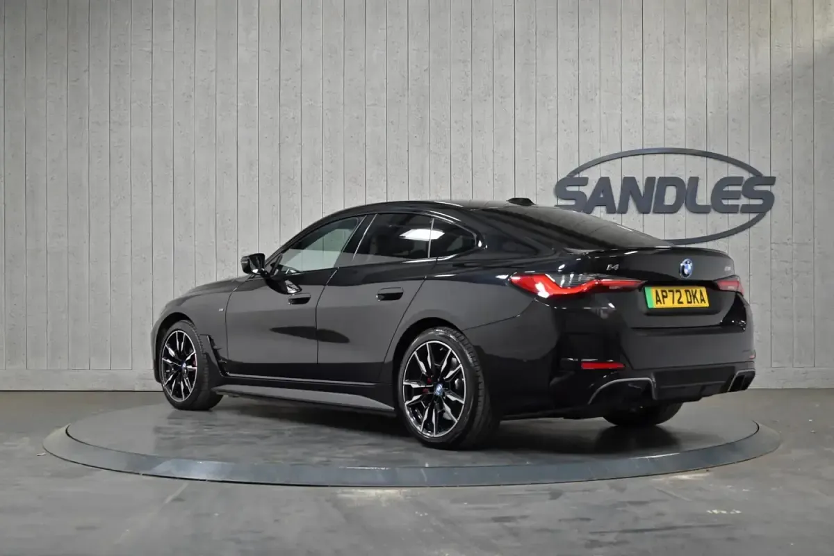 Usado BMW i4 Shadowline 400 kW (544 CV) 2022 Negro Berlina