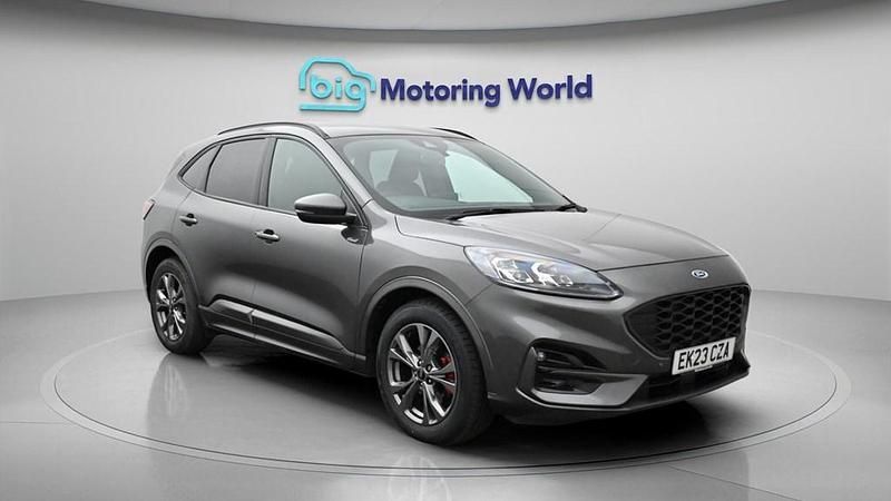 Used Ford Kuga ST-Line 150 HP (110 kW) 2023 Grey SUV