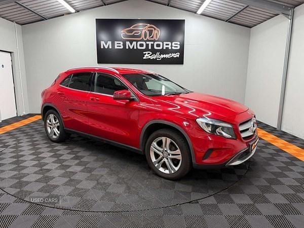 Red Used 2015 Mercedes 200 Estate | £7,995 (Fair price) - Image 1/4