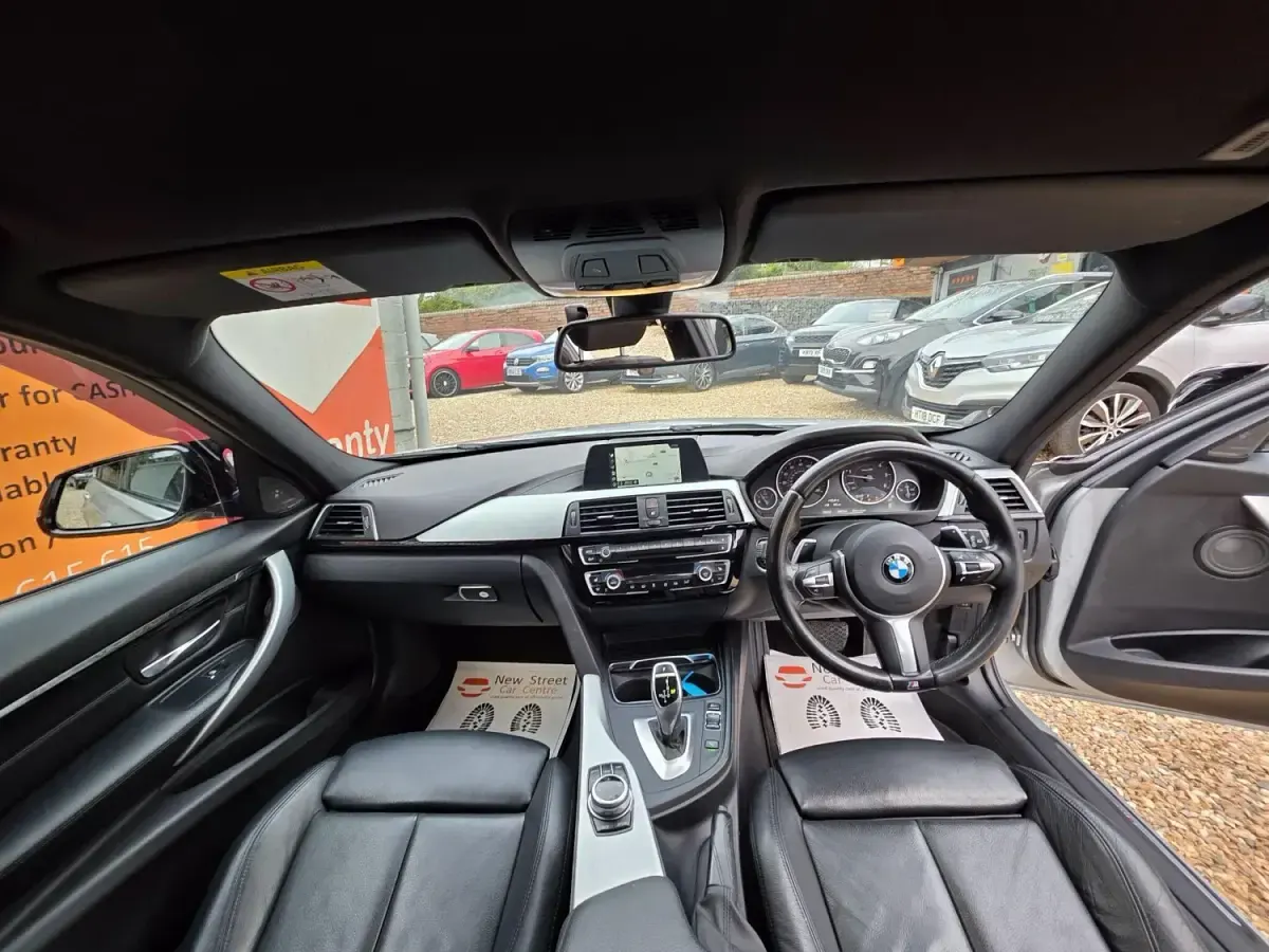Usado BMW 330 M Sport 2018 Plateado Familiar