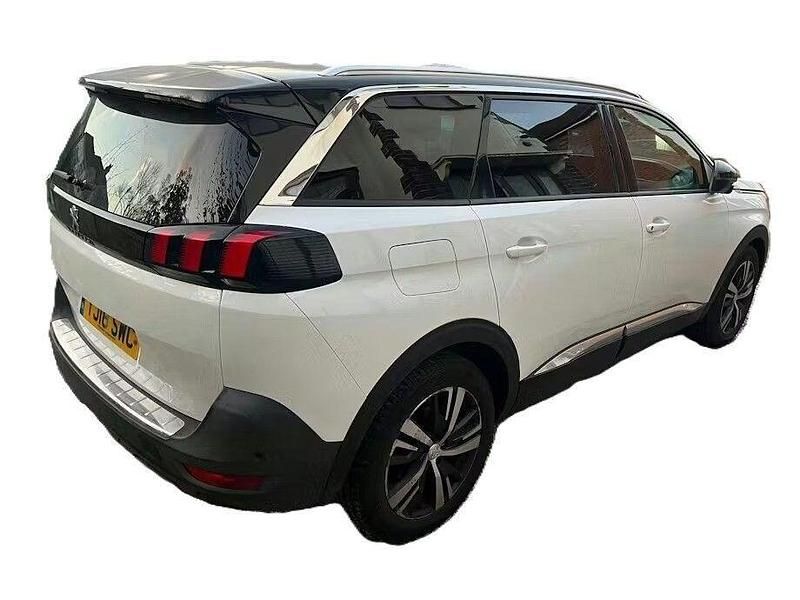 Used Peugeot 5008 Allure 120 HP (88 kW) 2018 White SUV