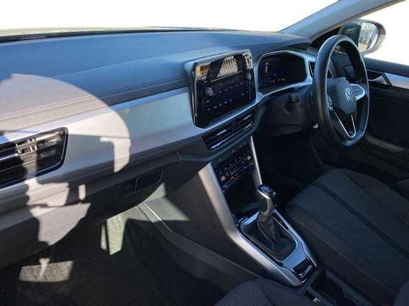 Used VW T-Roc Life 150 HP (110 kW) 2023 Grey SUV