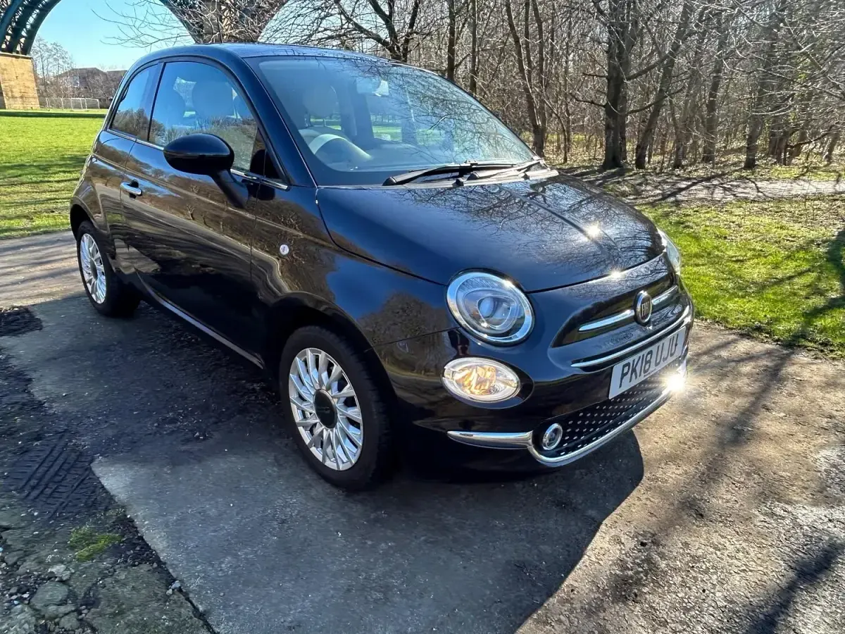 Gebraucht Fiat 500 Lounge 69 PS (50 kW) 2018 Schwarz Kleinwagen