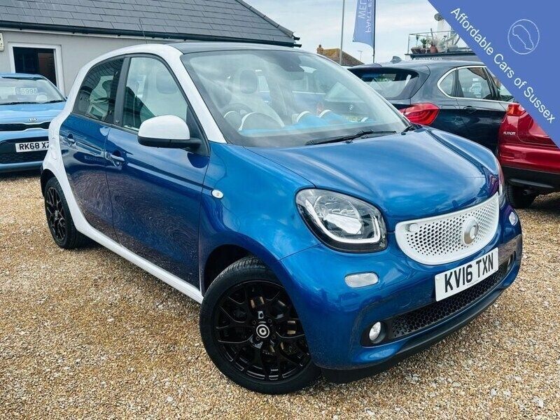Blue Used 2016 Smart ForFour Premium Hatchback | £6,795 (Expensive) - Image 1/4
