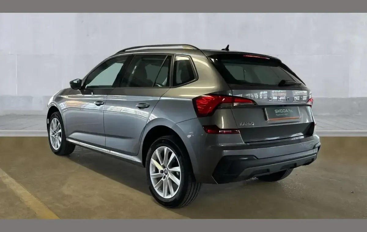 Used Skoda Kamiq SE 95 HP (69 kW) 2025 Graphite grey SUV