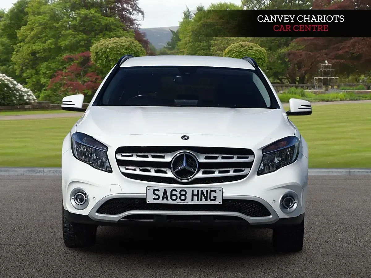 Used Mercedes GLA200 Executive 156 HP (114 kW) 2018 White SUV