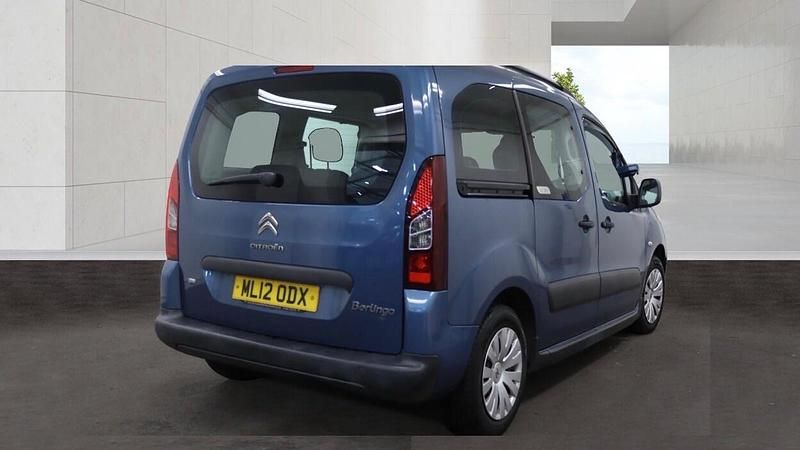 Used Citroën Berlingo XTR 90 HP (66 kW) 2012 Blue MPV