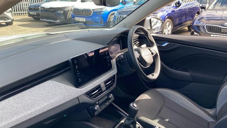 Usado Skoda Kamiq SE 95 HP (69 kW) 2025 Branco SUV