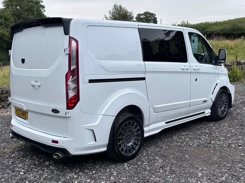 Used Ford Transit Custom Limited 168 HP (123 kW) 2023 White Van