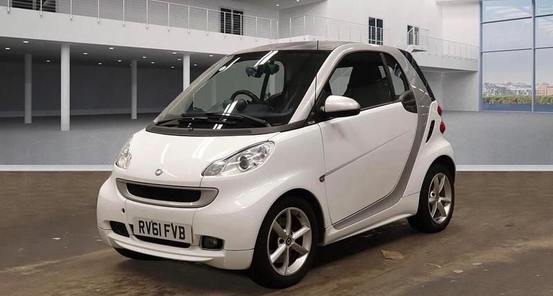 Used Smart ForTwo Coupé Pulse 2011 White Coupe