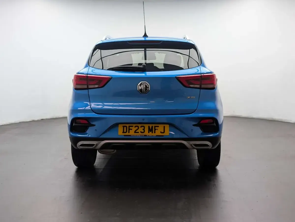 Used MG ZS Exclusive 106 HP (77 kW) 2023 Blue SUV
